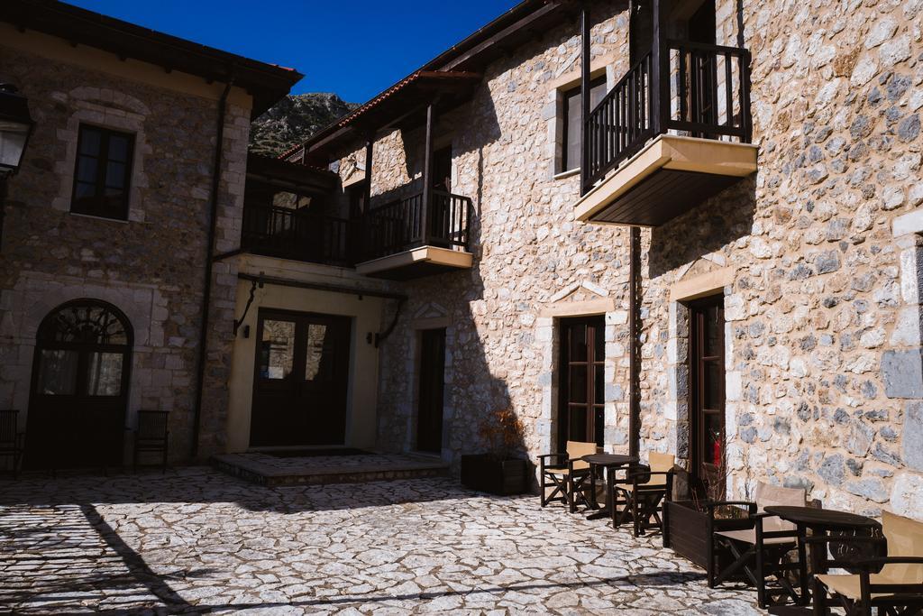 Trikolonion Country Stemnitsa Hotel Buitenkant foto